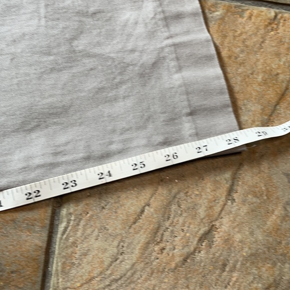 Banana Republic Greige Martin Wide Leg Pants  - 4 Short - Picture 9 of 9